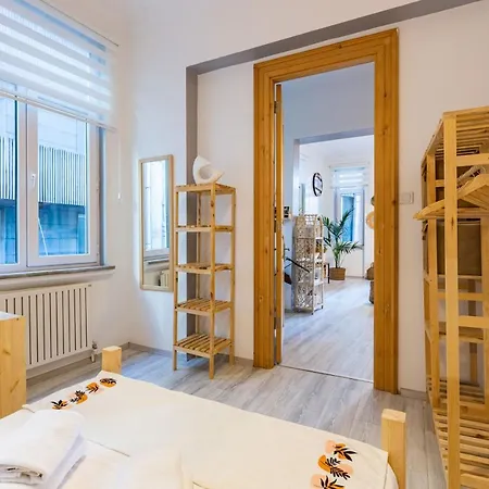 Flat Close To Metro Galata Tower In Beyoglu