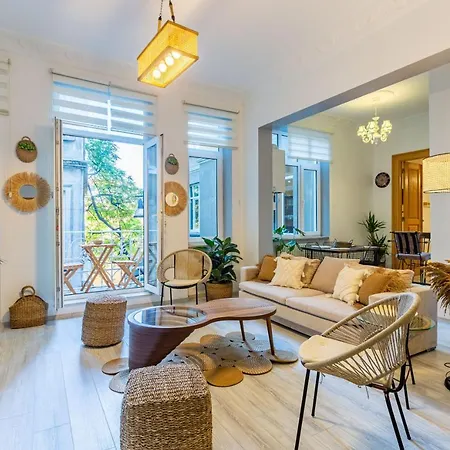 Flat Close To Metro Galata Tower In Beyoglu *